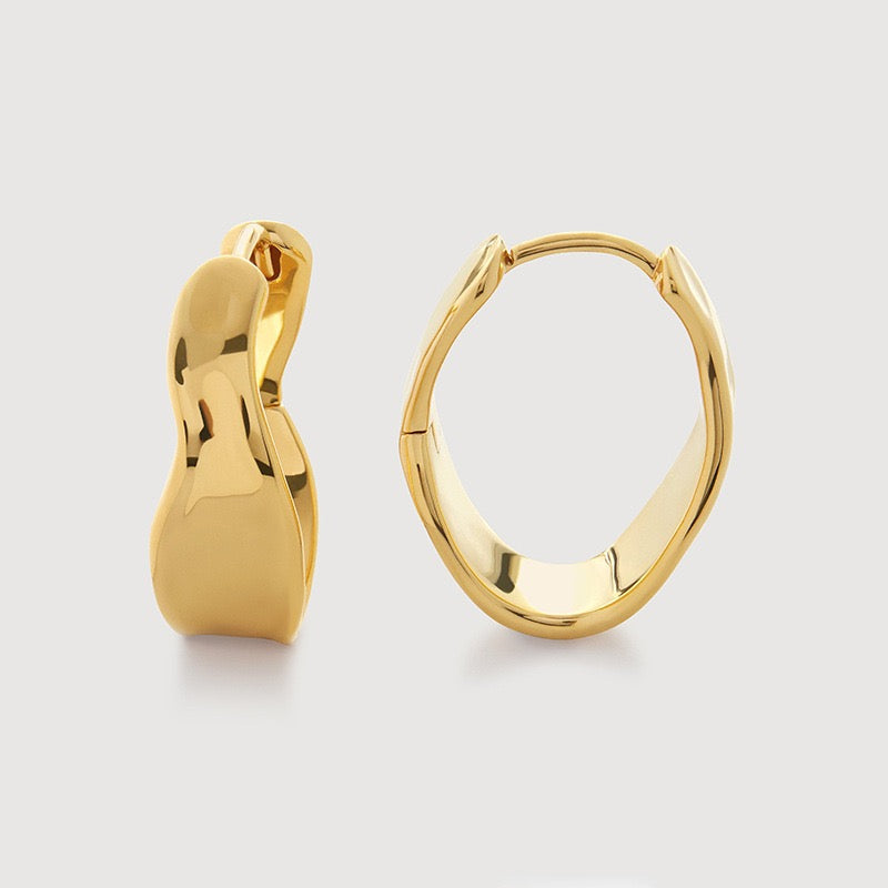 Wave Medium Hoop Earrings