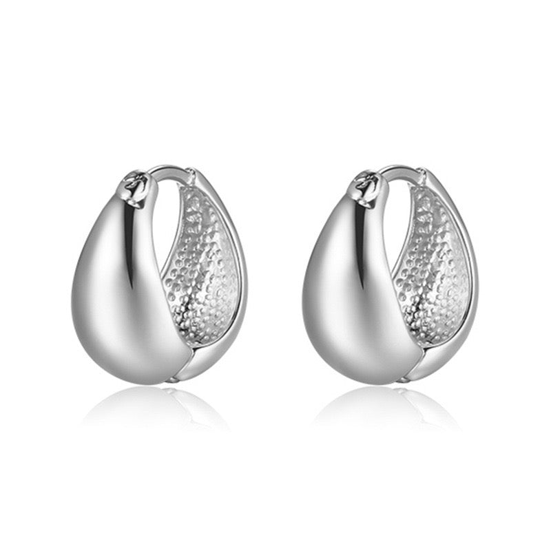 TEAR DROP EARRINGS - GOLD Platinum