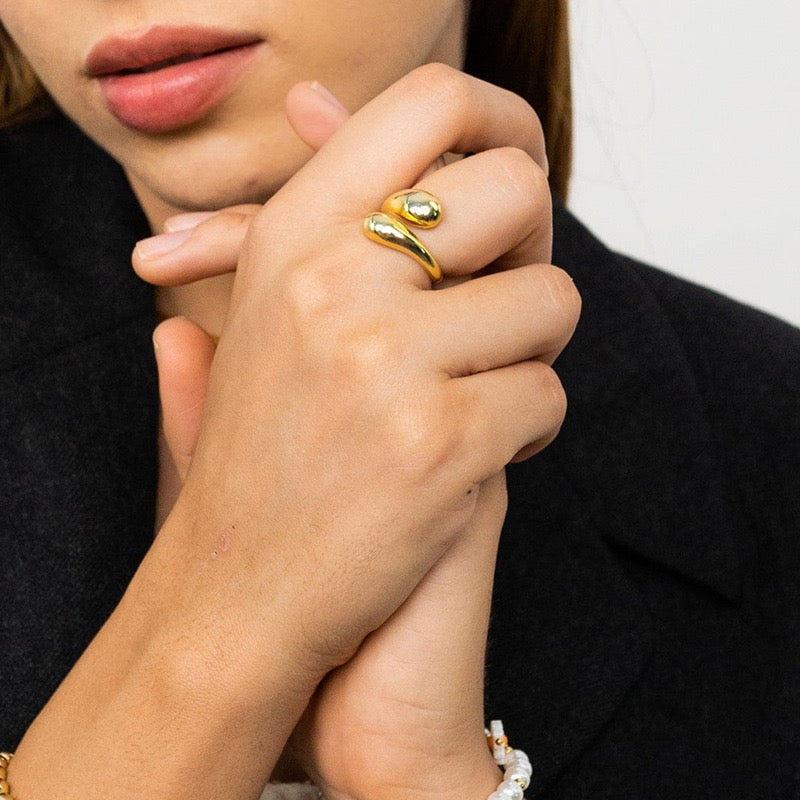 18ct Gold-Plated Vermeil Silver Sculptural Crossover Ring