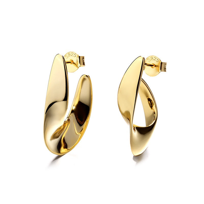 COLLETTE EARRING